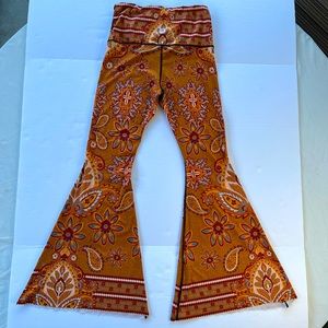 YOGA DEMOCRACY M RAD PAISLEY BELLBOTTOMS